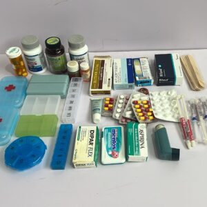 PD120 - Medicamentos, pastilleros y medicinas